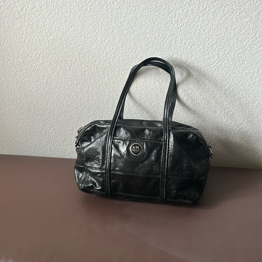 Coach black with c pattern in white, great condition
